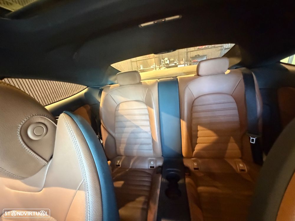 Mercedes-Benz C 250 d 4Matic 9G-TRONIC AMG Line - 25