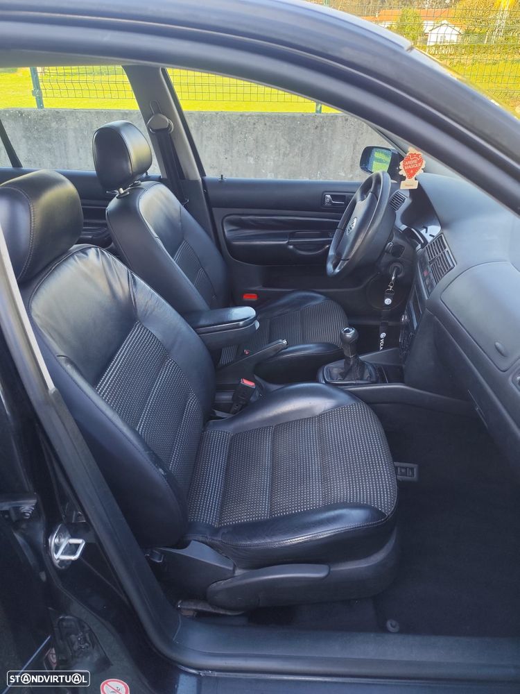 VW Golf 1.4i 25 Anos - 4