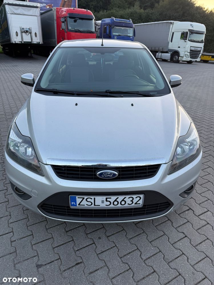Ford Focus 1.6 Ambiente - 1