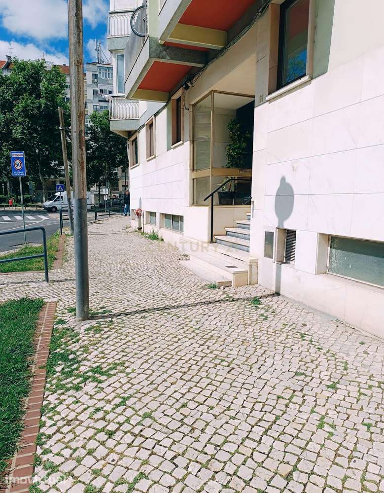 Armazém para venda em Benfica- Lisboa - Grande imagem: 3/31