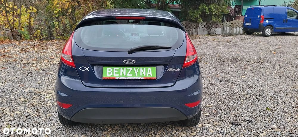 Ford Fiesta 1.25 Ambiente - 38