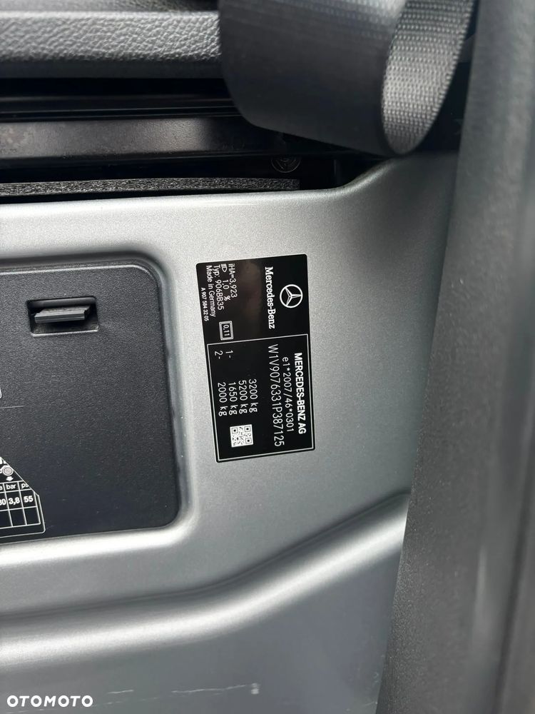 Mercedes-Benz Sprinter - 10