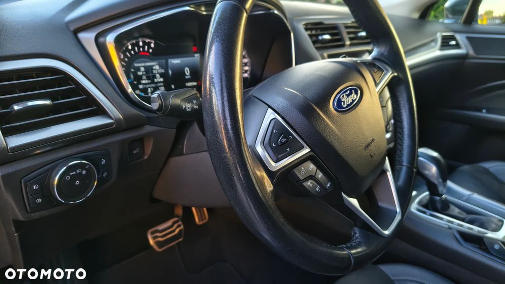 Ford Mondeo - 24