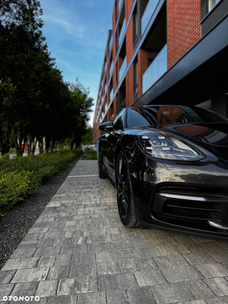 Porsche Panamera 4 - 1
