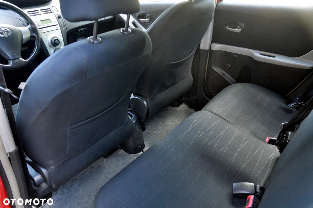 Toyota Yaris 1.3 Prestige - 6