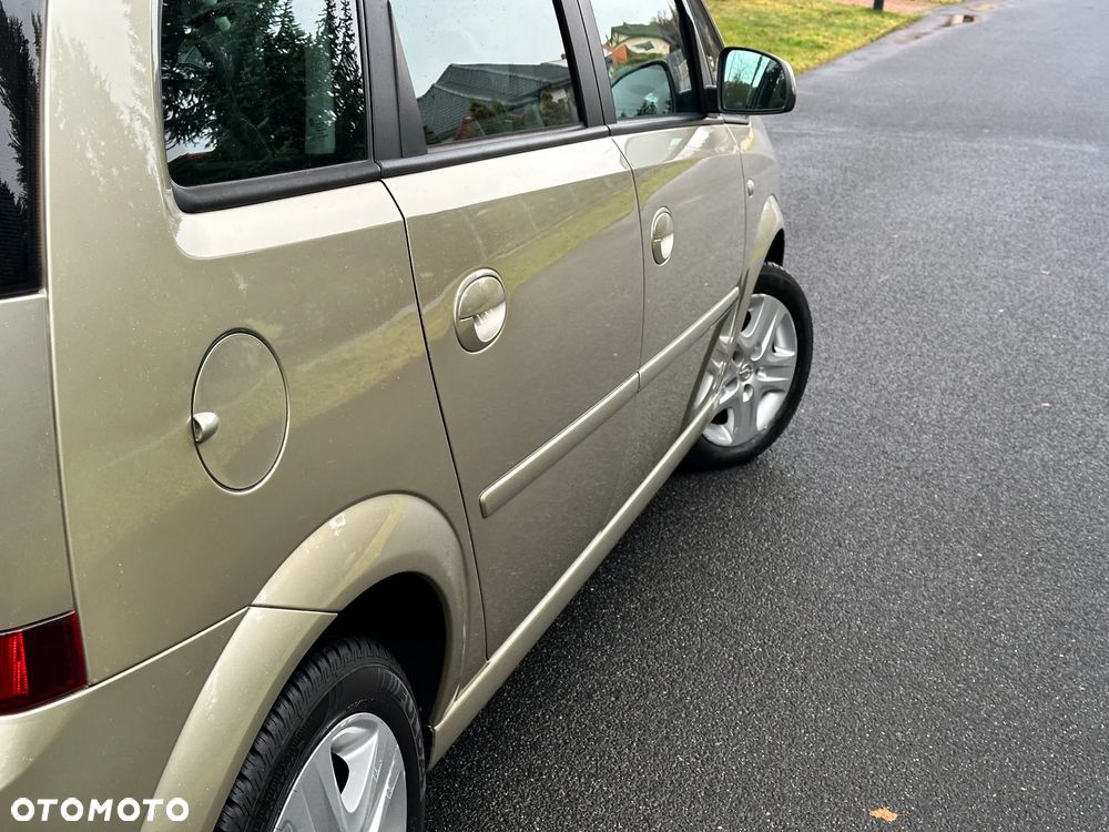 Opel Meriva 1.6 16V Cosmo - 14