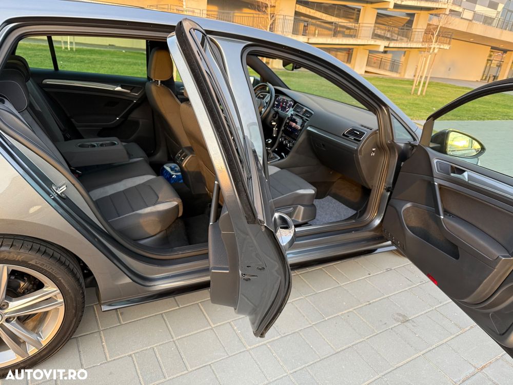 Volkswagen Golf - 15