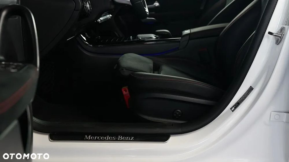 Mercedes-Benz CLA 200 AMG Line 7G-DCT - 21