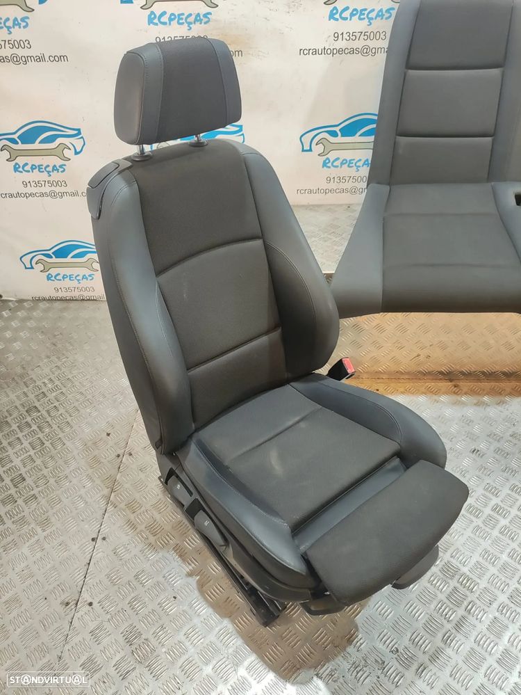 Conjunto Bancos Pele e Tecido Pack M BMW Serie 1 Cabrio E88 - 14