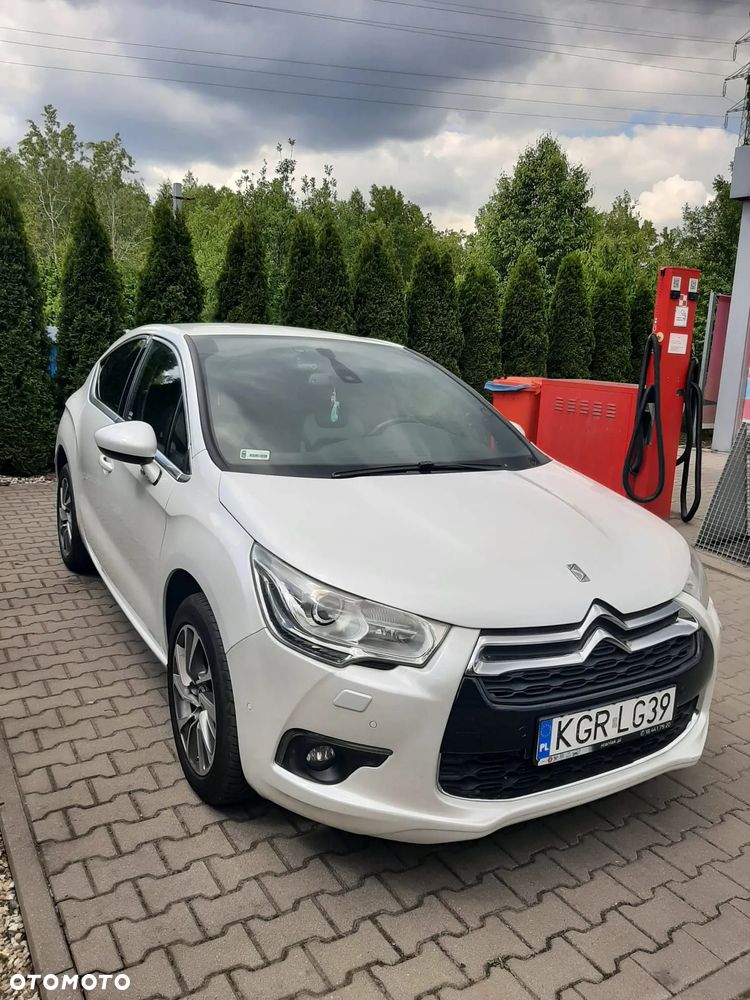 Citroën DS4 e-HDi 110 SoChic - 13