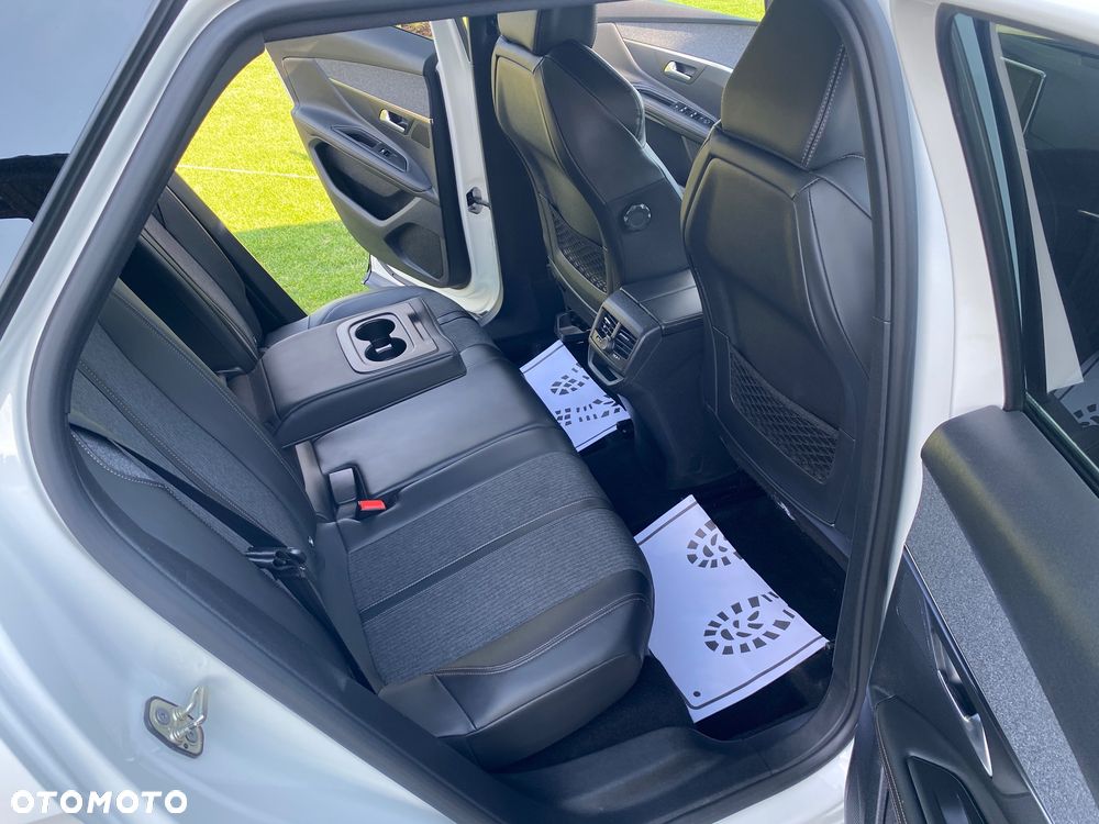 Peugeot 3008 1.2 PureTech Allure S&S - 38