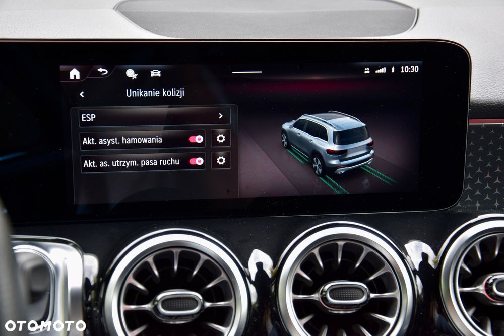 Mercedes-Benz GLB 200 d 4-Matic AMG Line 8G-DCT - 23