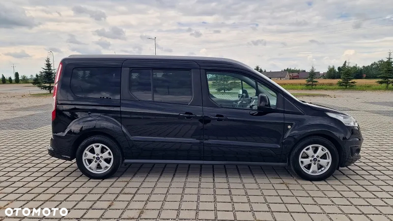 Ford Tourneo Connect Grand - 36