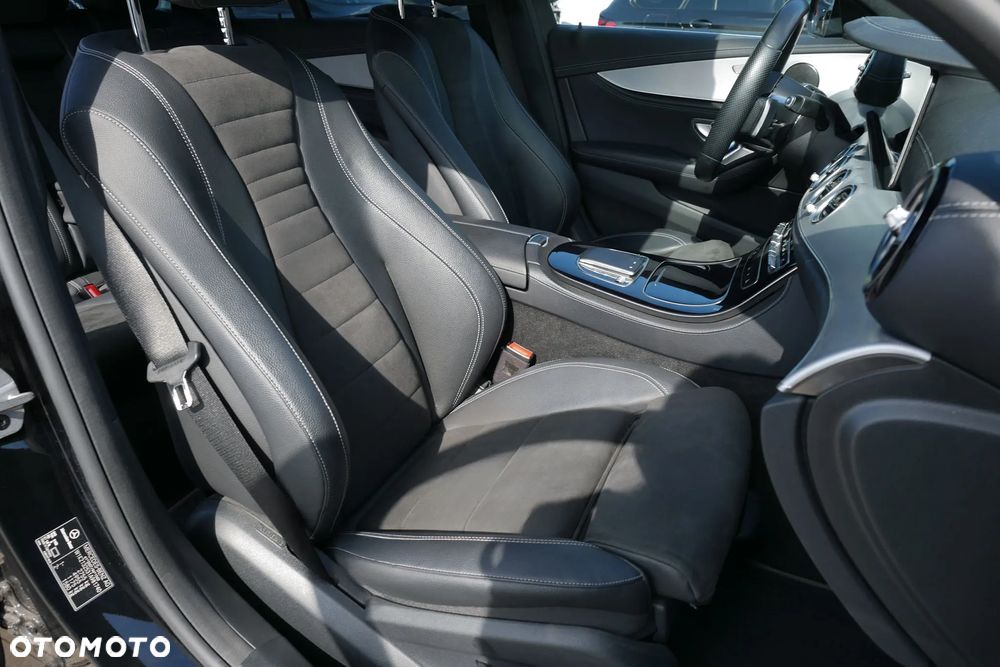 Mercedes-Benz Klasa E 300 AMG - 18