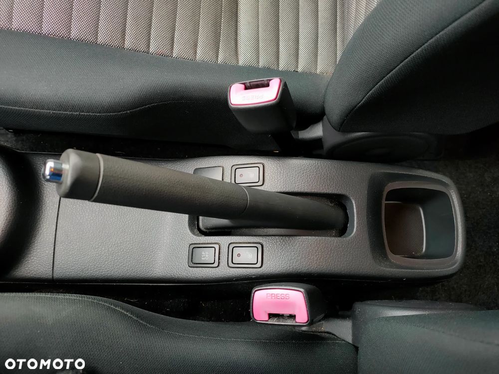 Suzuki SX4 1.6 VVT Streetline 4x2 Club - 17