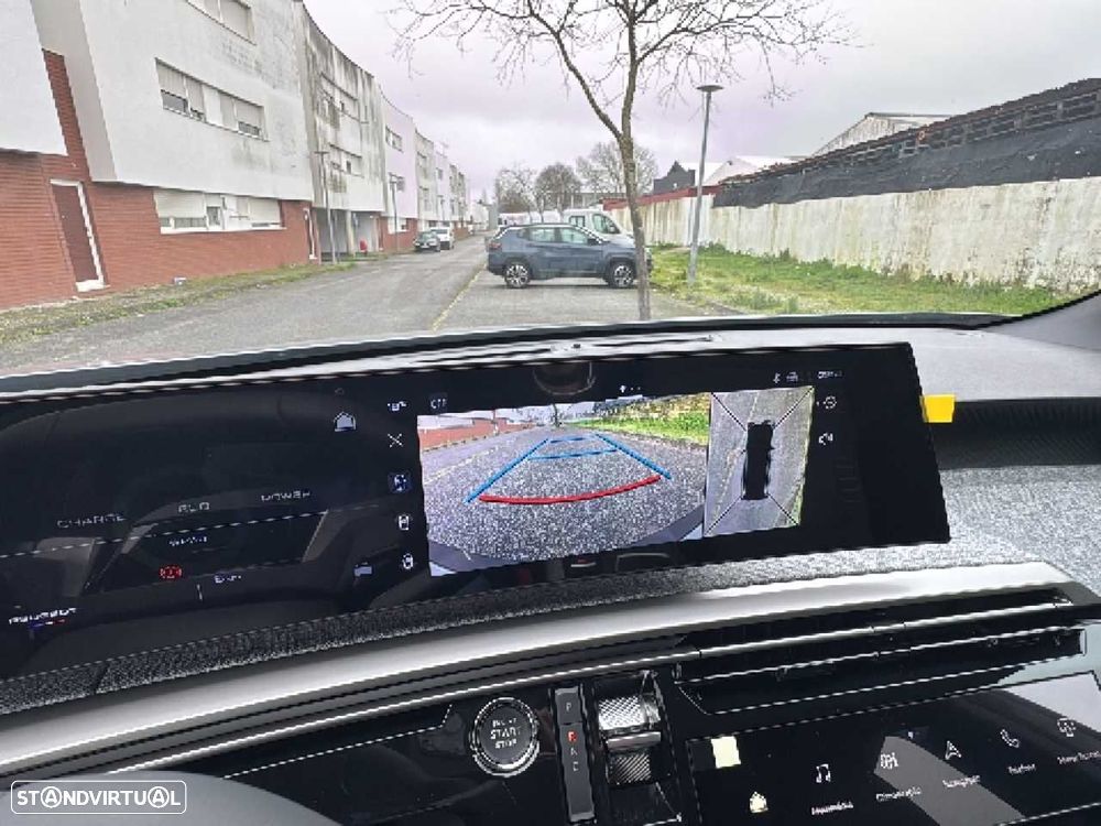 Peugeot E-5008 73 kWh Allure - 24
