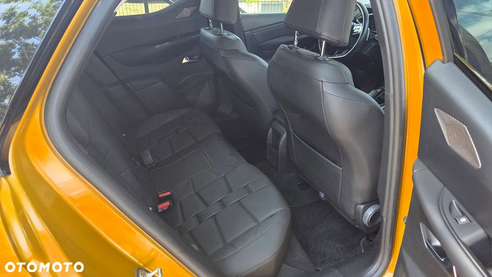 DS Automobiles DS 3 Crossback 1.2 PureTech Grand Chic - 16