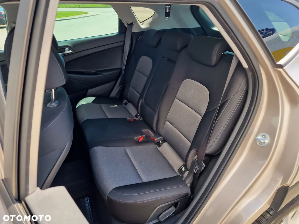 Hyundai Tucson 1.6 GDi Comfort 2WD - 19