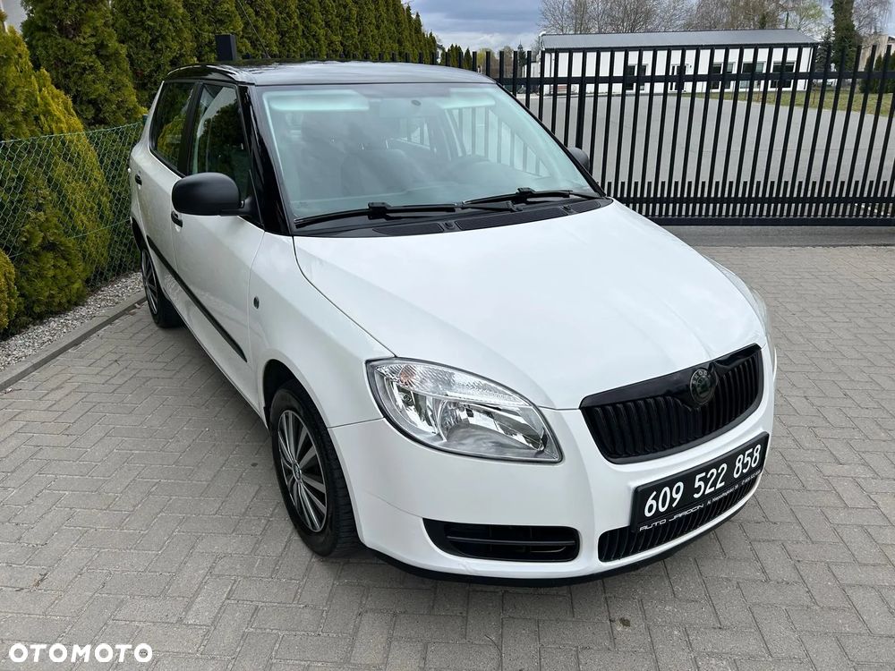 Skoda Fabia 1.2 HTP STYLE EDITION - 8