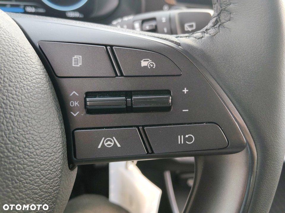 Hyundai i20 - 24