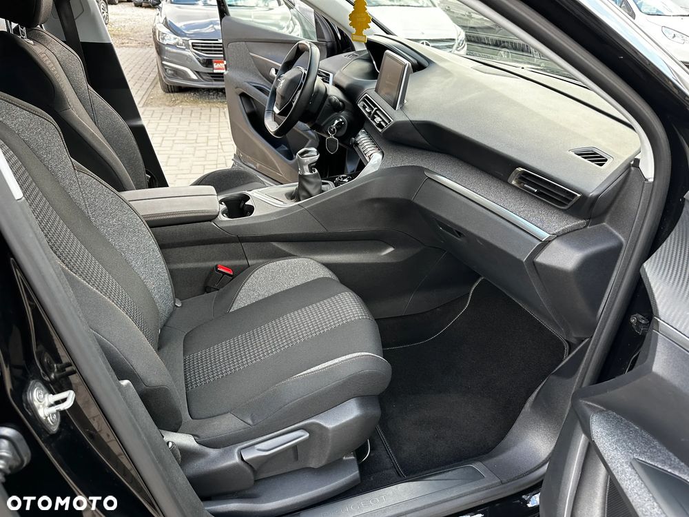 Peugeot 3008 - 22