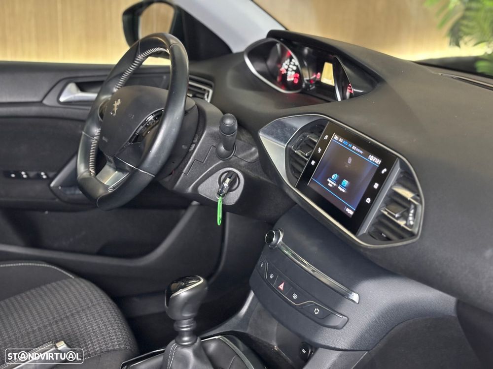 Peugeot 308 1.5 BlueHDi Style - 8