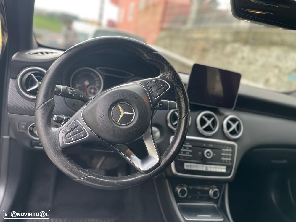 Mercedes-Benz A 180 d Aut. - 10