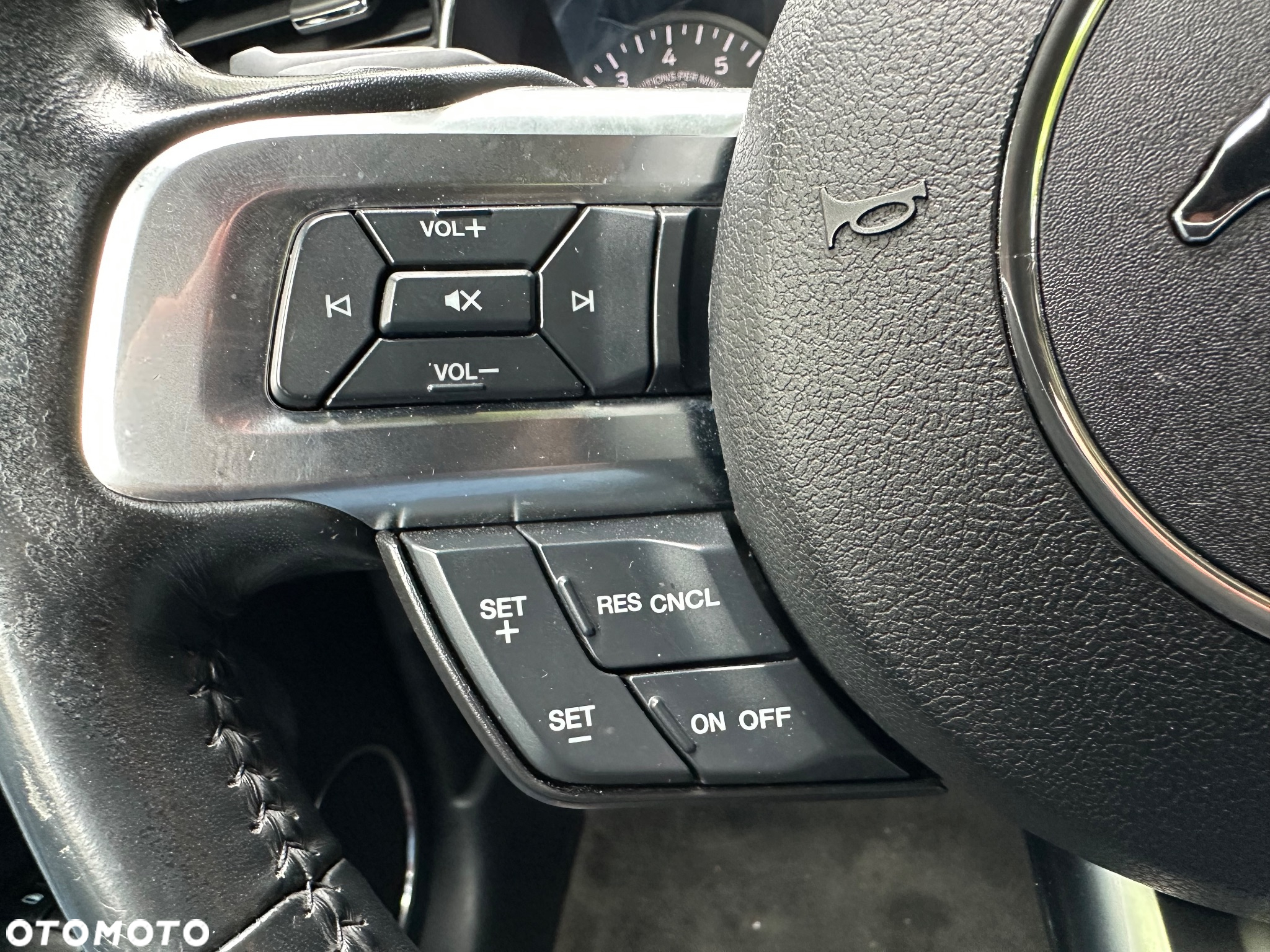 Ford Mustang 2.3 EcoBoost - 26