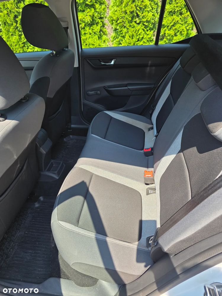 Skoda Fabia 1.0 Ambition - 10
