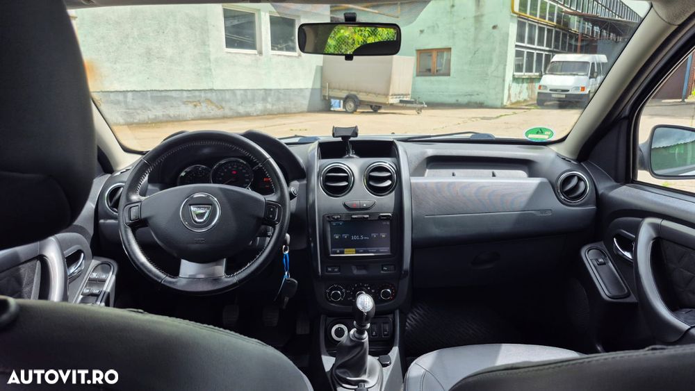 Dacia Duster dCi 110 FAP 4x4 Prestige - 8