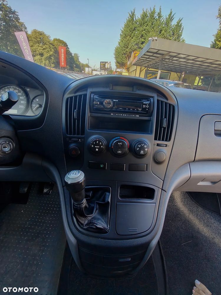 Hyundai H-1 Cargo teilverglast DF - 13