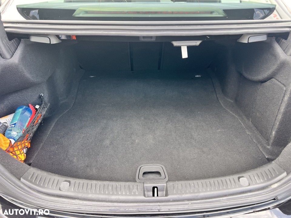 Mercedes-Benz E - 28