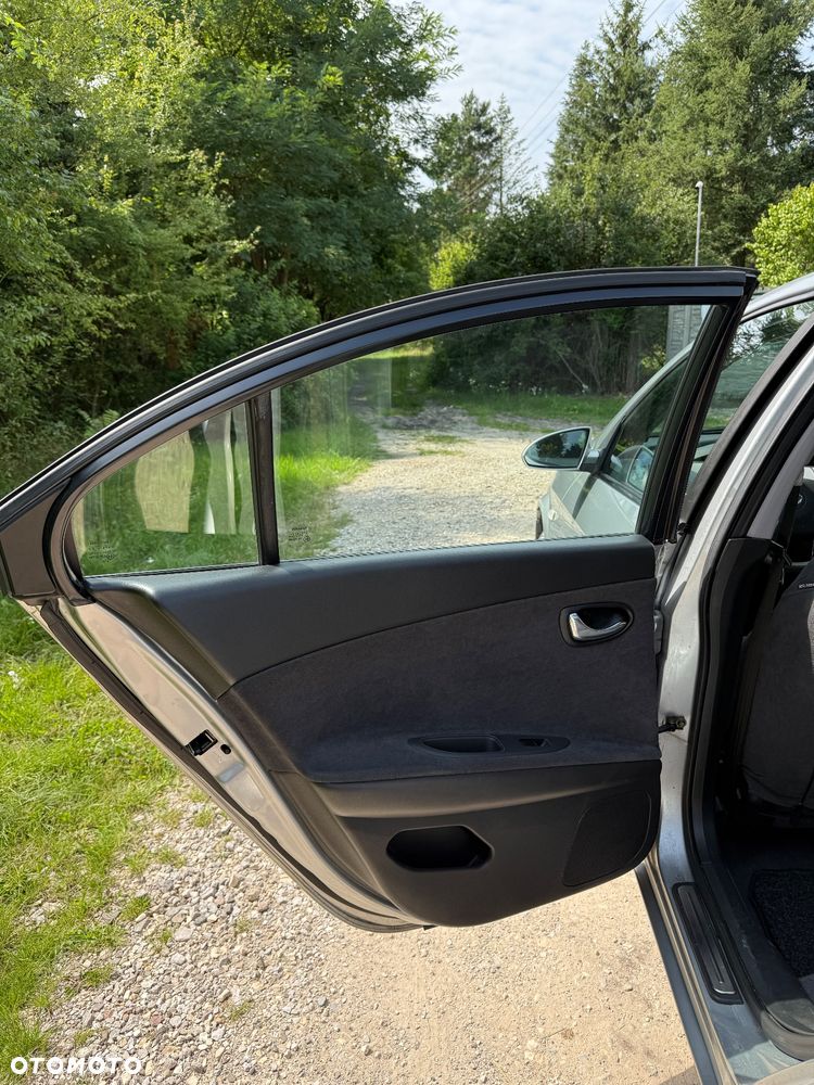 Nissan Primera 1.8 Tekna - 15