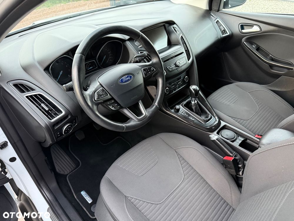 Ford Focus - 20