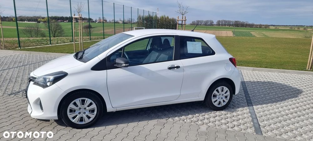 Toyota Yaris 1.0 VVT-i - 12