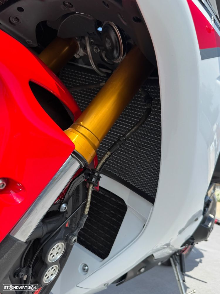 Yamaha YZF R1 - 13