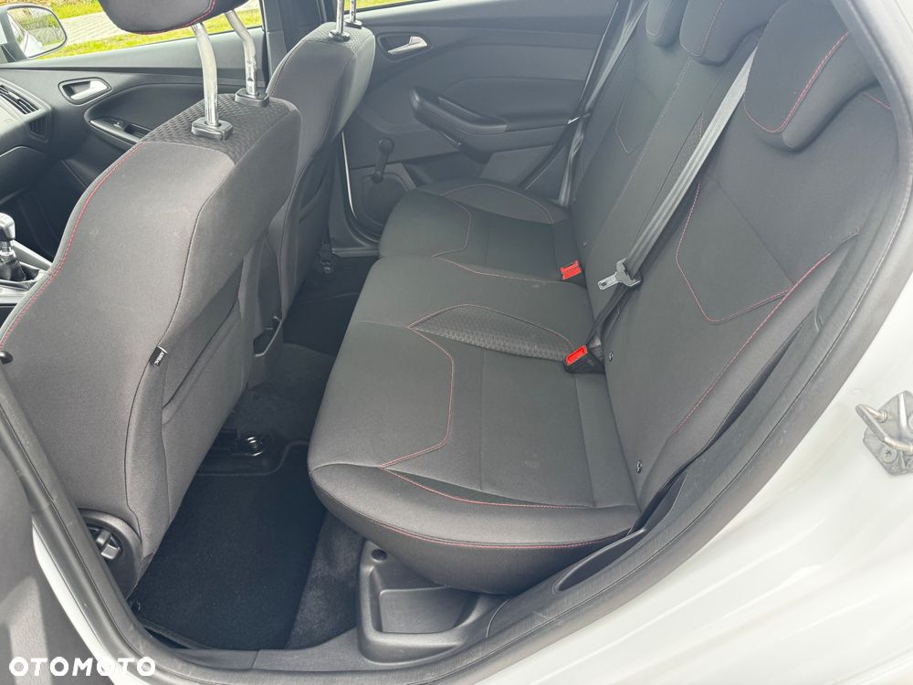 Ford Focus 1.0 EcoBoost Start-Stopp-System ST-LINE - 17