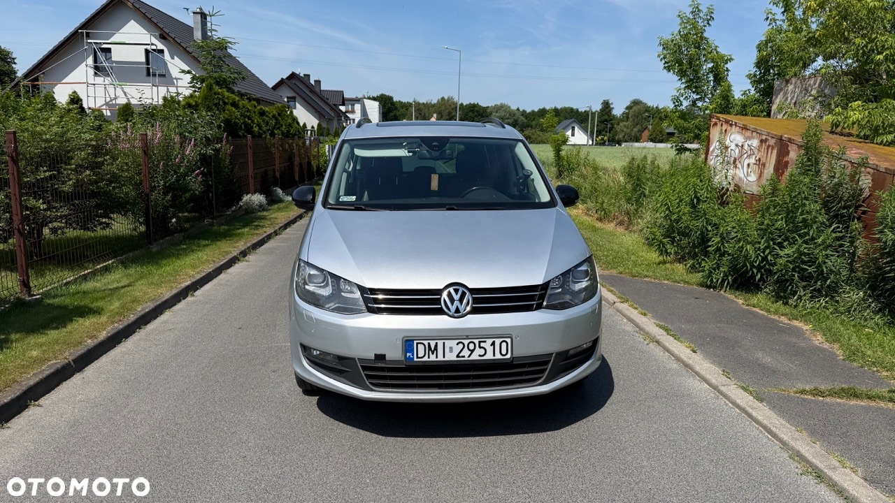 Volkswagen Sharan 2.0 TDI Highline DSG - 2