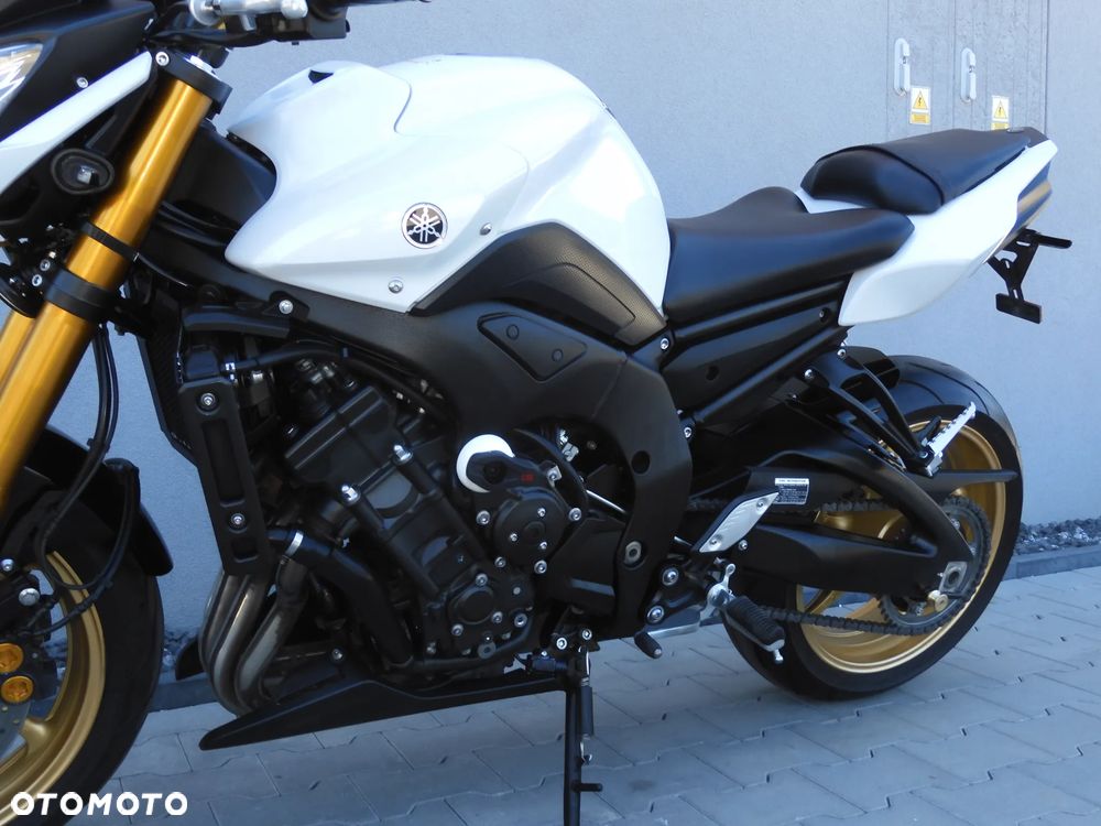 Yamaha FZ8 - 22