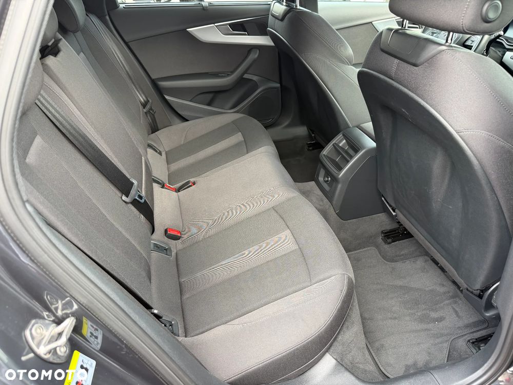 Audi A4 Avant 40 TDI quattro S tronic advanced - 36