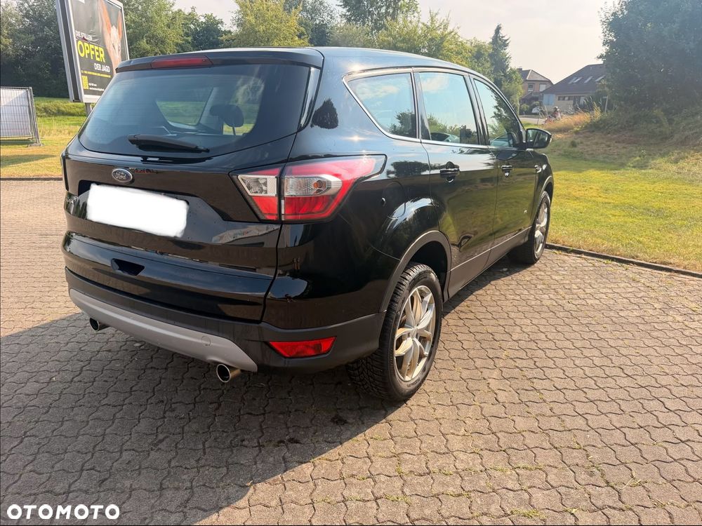Ford Kuga 2.0 TDCi 4x4 Titanium - 3
