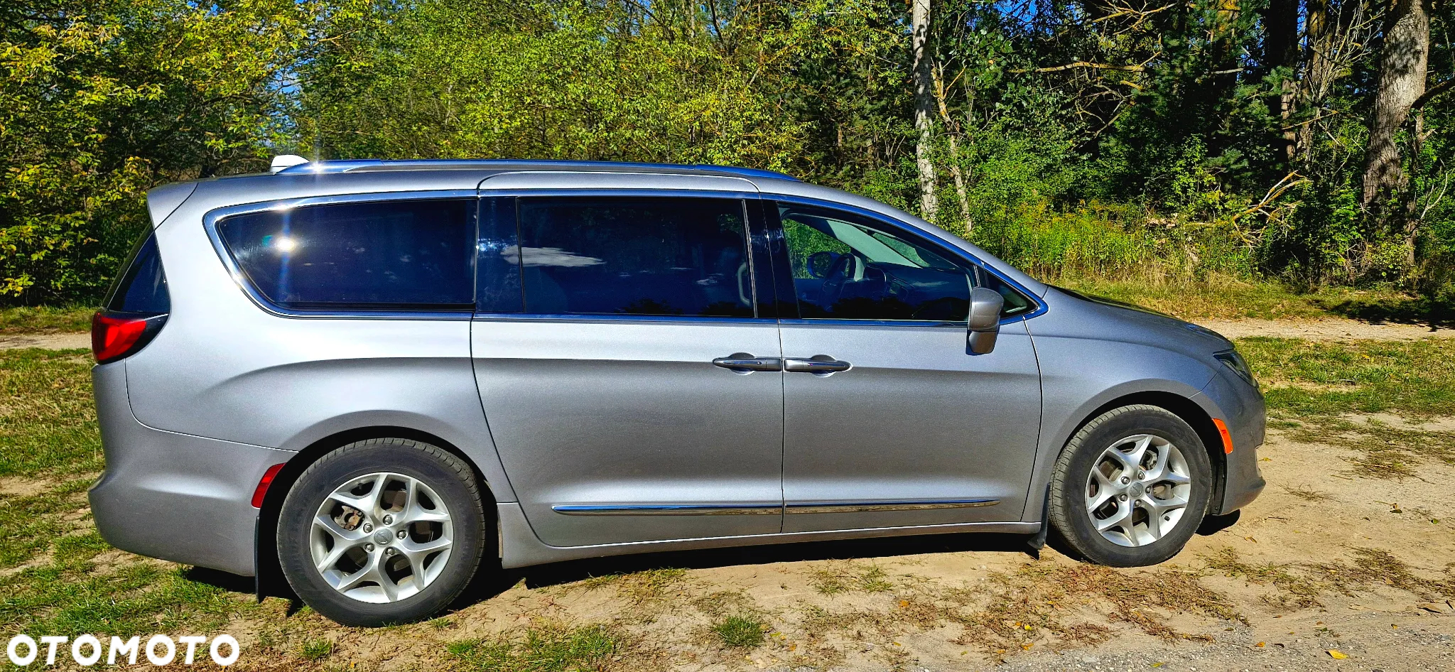 Chrysler Pacifica - 3