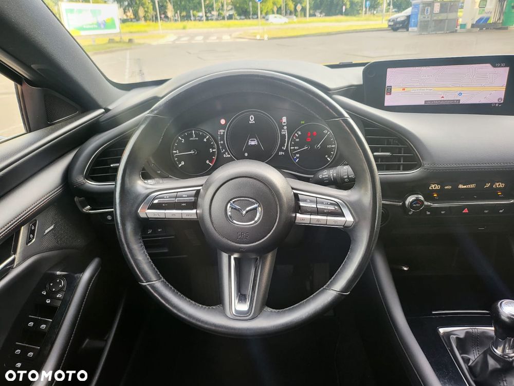 Mazda 3 SKYACTIV-D 1.8 - 10
