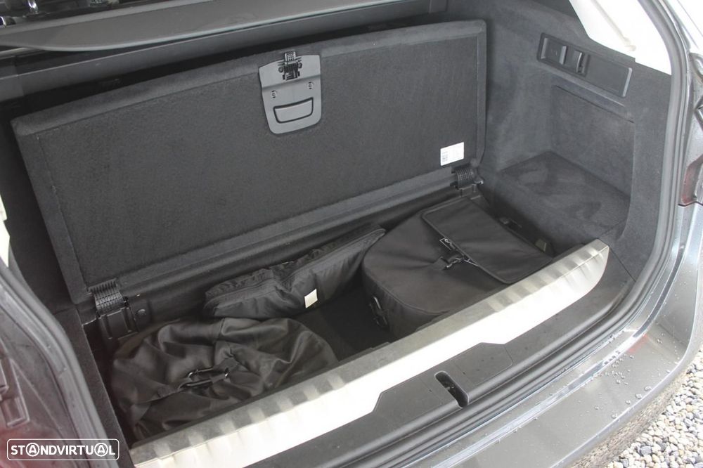 BMW 330 e Corporate Edition Auto - 48