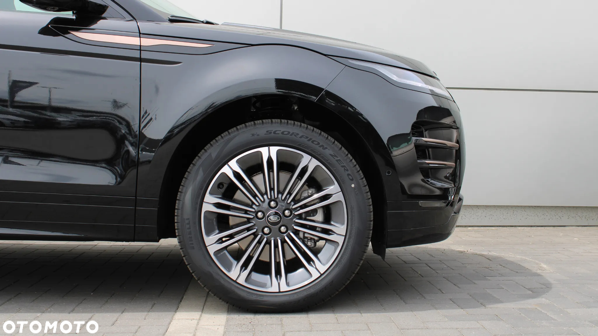 Land Rover Range Rover Evoque - 8
