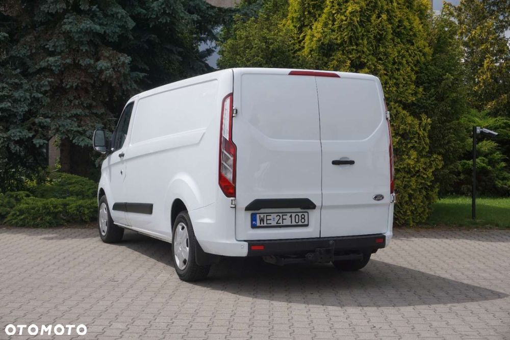 Ford Transit Custom - 8