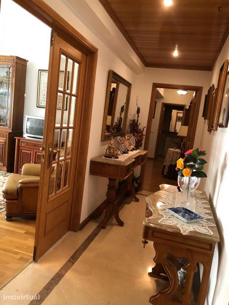 Quarto - localizado em Oeiras Lisbon - Grande imagem: 4/14