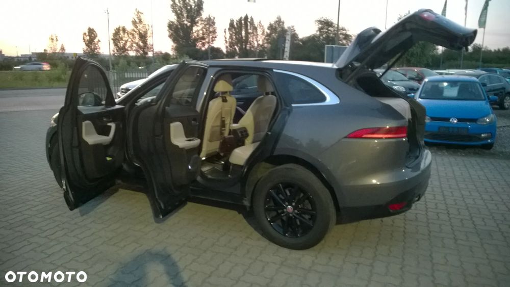 Jaguar F-Pace 2.0 i4D AWD Prestige - 19