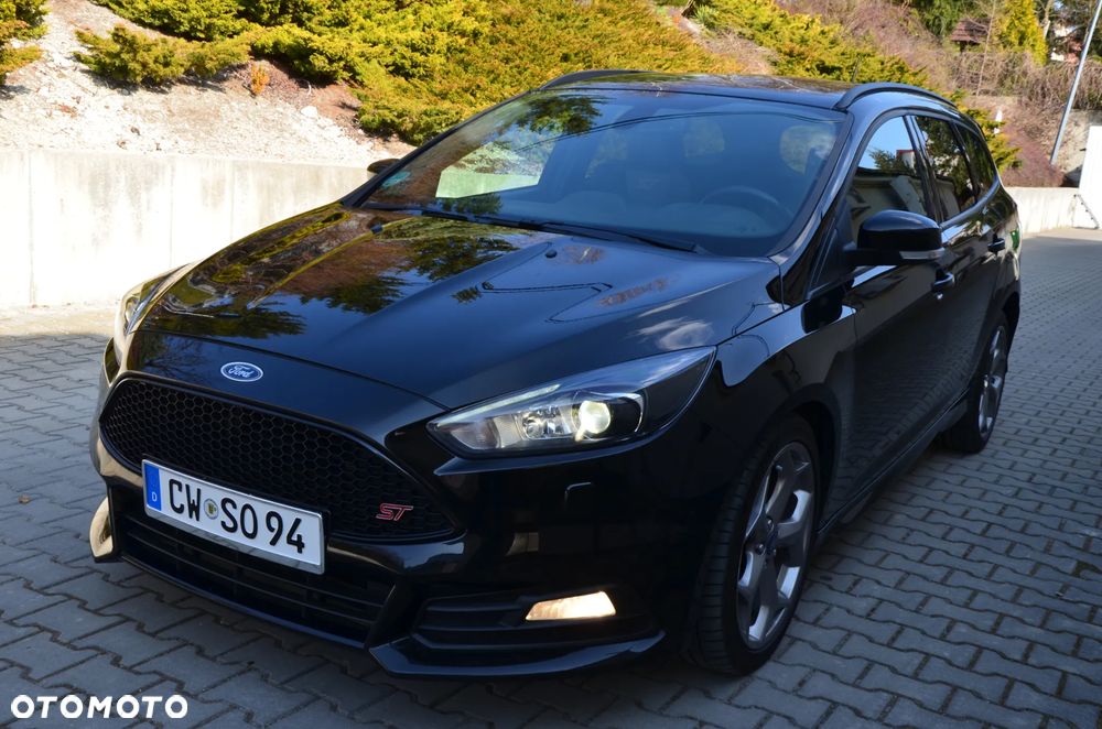 Ford Focus 2.0 TDCi ST mit Leder-Exclusiv-Paket - 33
