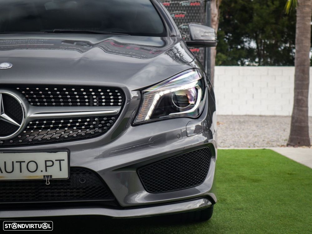 Mercedes-Benz CLA 200 d Shooting Brake AMG Line - 17